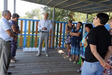 На встречах с жителями сел